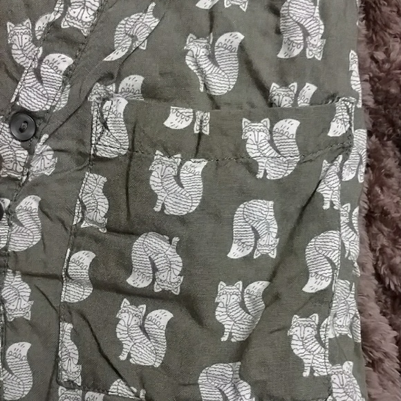 Foxy high-low shirt - Picture 2 of 6